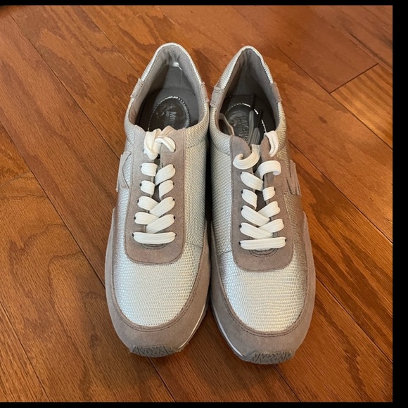 Michael Kors tennis shoes - Picture 2 of 5